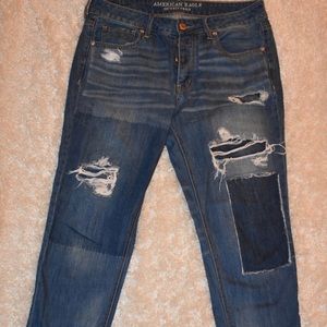 American Eagle Distressed Tomgirl Jeans